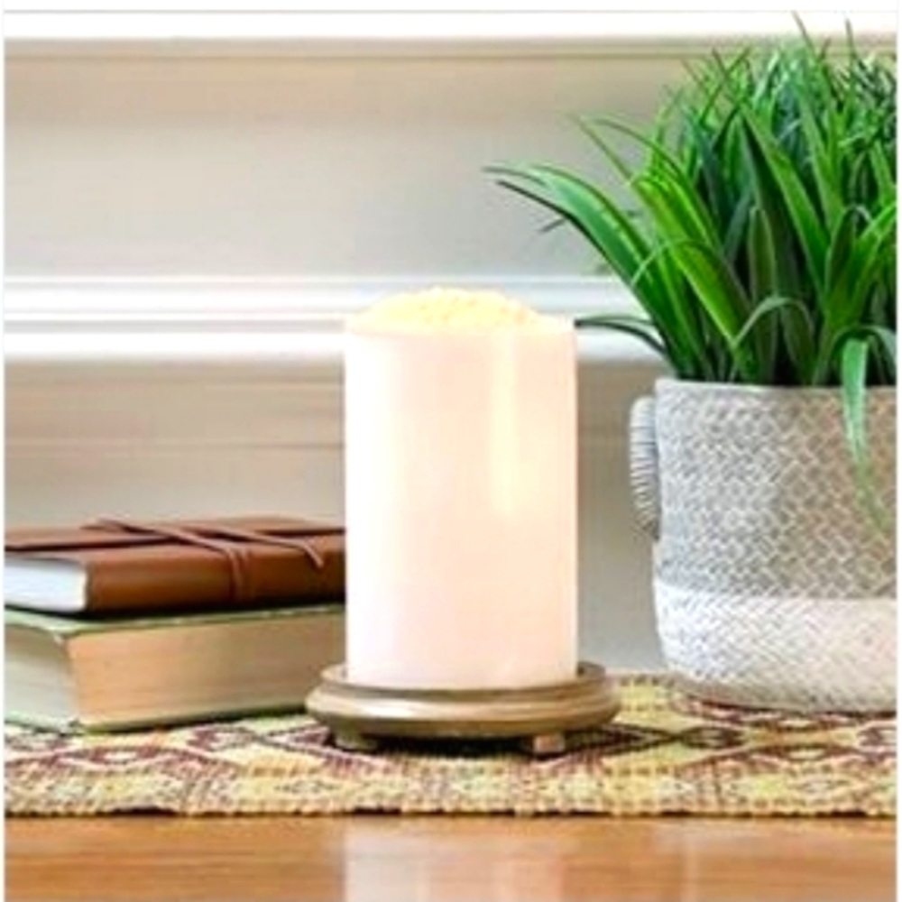 Pink Zebra Glossy White Simmering Light with Woodgrain Base and a bag of Sprinkl